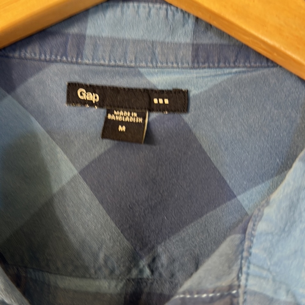 Gap- Button Down Shirt Euc - image 3